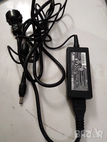 Оригинално зарядно за лаптоп TOSHIBA ADP-30JH 19V, 1.58A