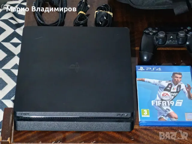 playstation 4,пълен комплект, профилактиран, снимка 2 - PlayStation конзоли - 48670467