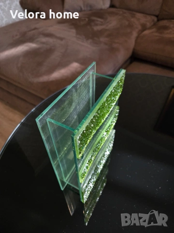 Дизайнерска, зелена, стъклена ваза 💚, снимка 3 - Вази - 53180909