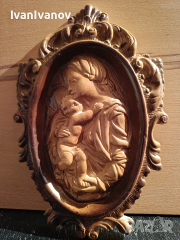 Любящата майка - гипсова отливка , снимка 2 - Антикварни и старинни предмети - 53799486