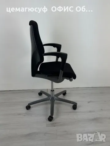 Giroflex G64 е класически офис стол, който се отличава с висока ергономичност и комфорт. , снимка 4 - Столове - 49685660