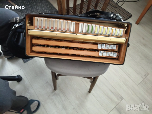 Акордеон WELTMEISTER S4, снимка 2 - Акордеони - 53072873