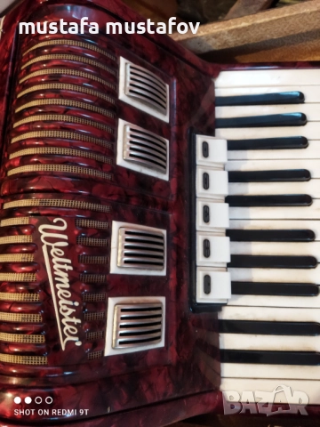 Акордеон велтмайстер 40 баса почти нов, снимка 1