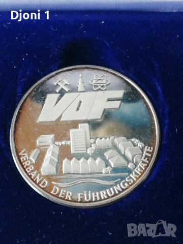 Сребърен медал Асоциация на мениджърите 0.999, снимка 2 - Антикварни и старинни предмети - 53275794