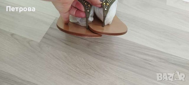 Valentino Garavani ethnic sandals 36 Оригинал, снимка 4 - Маратонки - 45854445