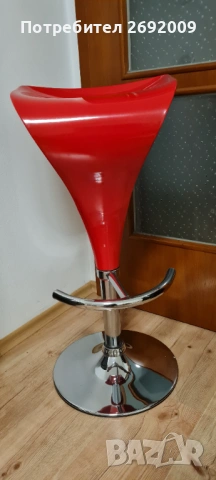 Продавам въртящ се стол , снимка 2 - Столове - 53821166