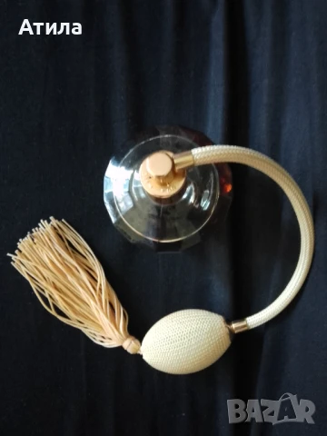 шише за парфюм, снимка 2 - Дамски парфюми - 50570000