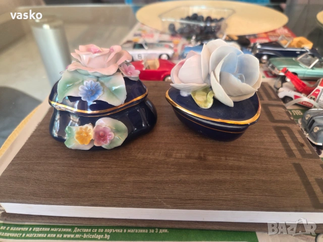 Порцеланови бижутерки Румънски