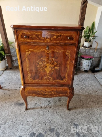 Уникален голям антикварен френски шкаф скрин бар интарзия