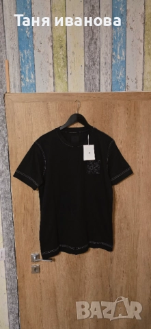 Givenchi luxury L, снимка 7 - Тениски - 52286528