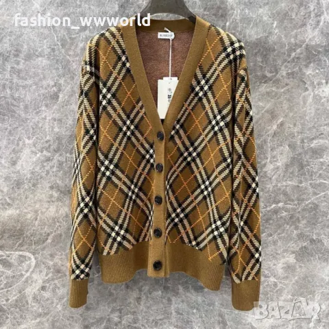 дамски комплектBURBERRY-реплика, снимка 2 - Комплекти - 47561396