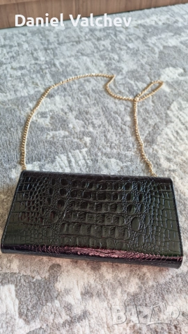 Дамска чанта, снимка 4 - Чанти - 52646191