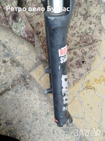 26 цола заключаваща вилка за велосипед с монтаж чело 44 rock shox , снимка 4 - Части за велосипеди - 53658730