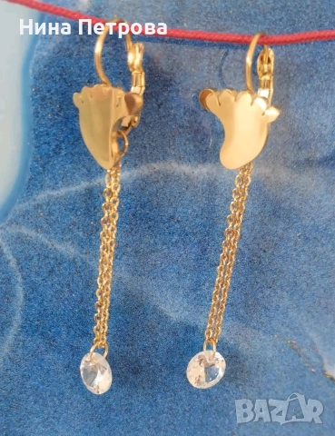 Комплект два чифта обеци от медицинска стомана цена 7 евро 