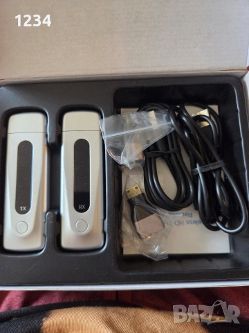 HDMI безжичен предавател и приемник, преносим безжичен HDMI 2.4G/5G с LED екран, Plug & Play , снимка 2 - Друга електроника - 54158195