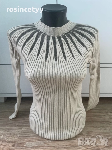 Бежова блуза 