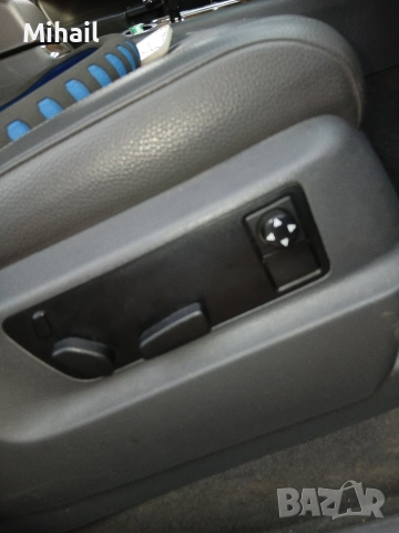 продава се Volkswagen Touareg, снимка 13 - Автомобили и джипове - 52692202