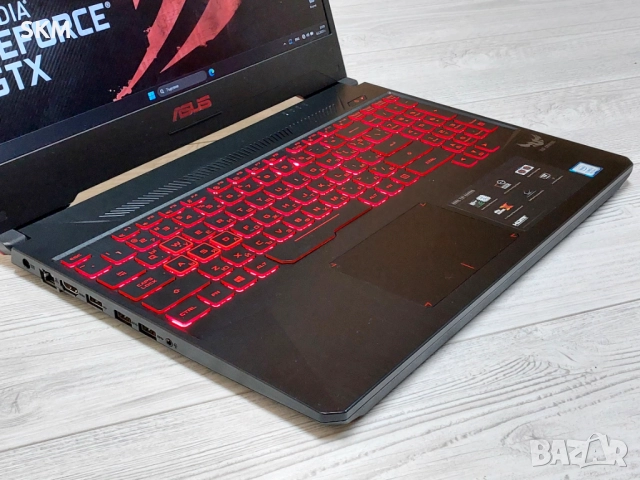 TUF i5|GTX1060|IPS 120Hz|16RAM лаптоп laptop туф asus асус gaming гейминг, снимка 2 - Лаптопи за игри - 52096611