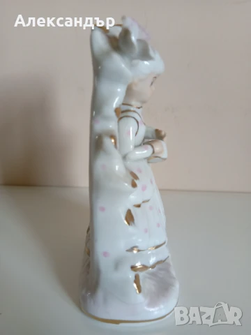 Японска порцеланова статуетка Маркирана, снимка 5 - Статуетки - 50487191