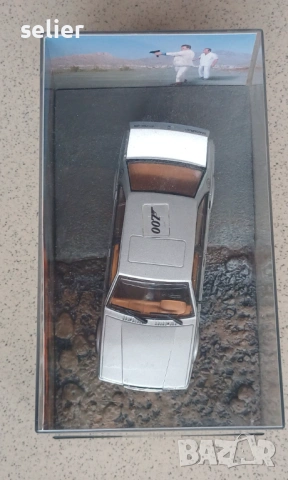 Това е колекционерски модел в мащаб 1:43 на Maserati Biturbo 425, емблематичен автомобил от филма за, снимка 5 - Колекции - 53451028