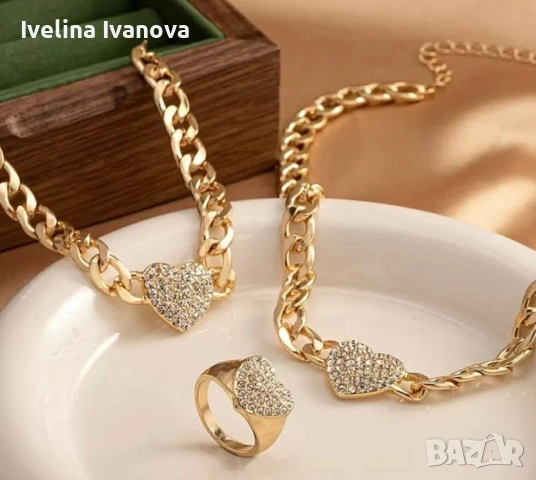 Стилен дамски комплект