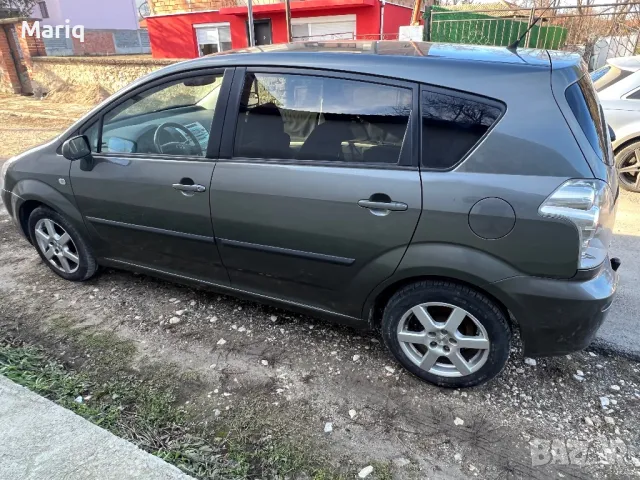 Toyota Corolla Verso 2.2D-4D 136k.c, снимка 2 - Автомобили и джипове - 48728587