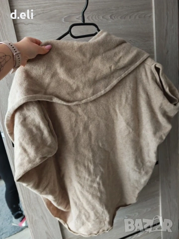 Max Mara. Studio Original Size L/ Елек-пончо Кашмир , снимка 4 - Туники - 44263502