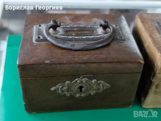 Стара дървена касичка два броя, снимка 2 - Антикварни и старинни предмети - 51742196