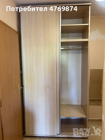 Двукрилен Гардероб, снимка 3 - Гардероби - 53887733