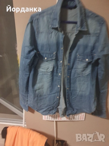 Продавам дамска дънкена риза , снимка 2 - Ризи - 51992203