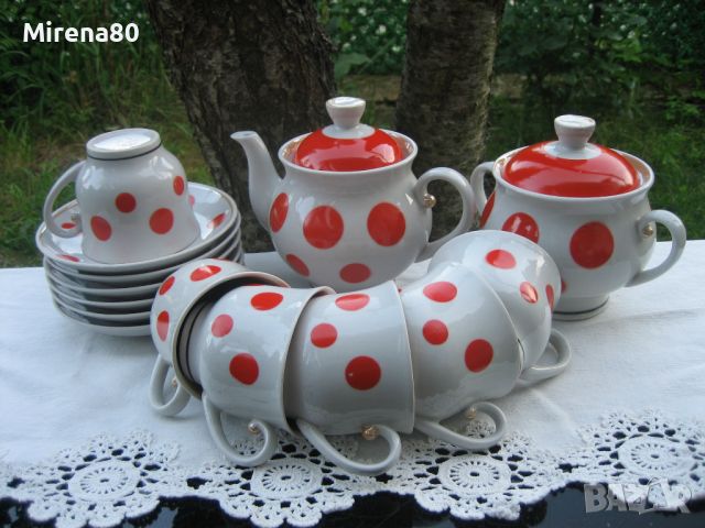 Винтидж руски сервиз за чай, снимка 1 - Сервизи - 46024638
