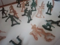 Пластмасови войници - 3 лота., снимка 17