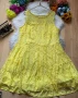 Жълта дантелена рокля, снимка 1