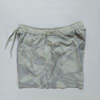 Calvin Klein  women's shorts , снимка 12 - Къси панталони и бермуди - 45763860