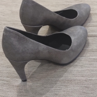 Ecco елегантни дамски обувки с ток, нови, 36 номер, естествена кожа, сиви, снимка 5 - Дамски елегантни обувки - 39868851
