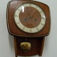 № 7474 стар стенен часовник  Hermle   - с гонг на половин и цял / кръгъл час  , снимка 4 - Други ценни предмети - 45179979