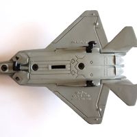 Метален Изтребител F-22 Raptor Maisto Tailwinds, снимка 8 - Колекции - 45217748