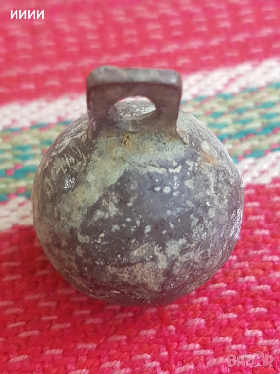 Бронзова хлопка звънец орехче , снимка 1