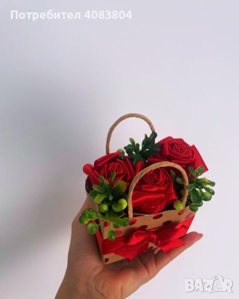 Букет от сатенени рози , снимка 1