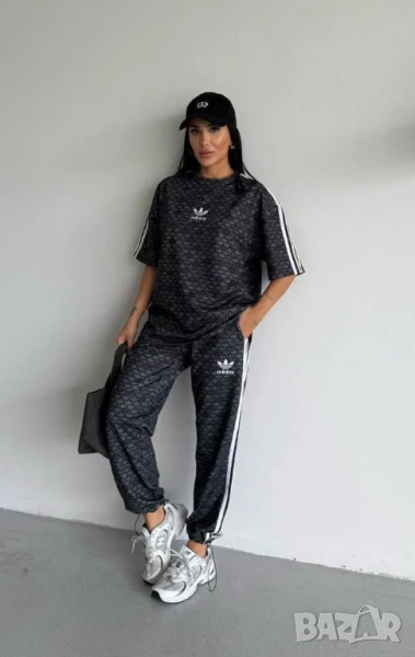 дамски екипи Adidas , снимка 1