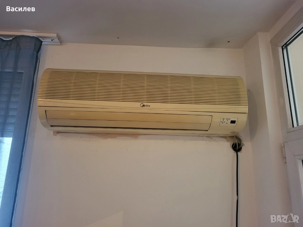 Климатик Midea, снимка 1
