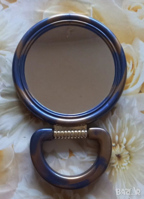 Подарявам огледало, снимка 1