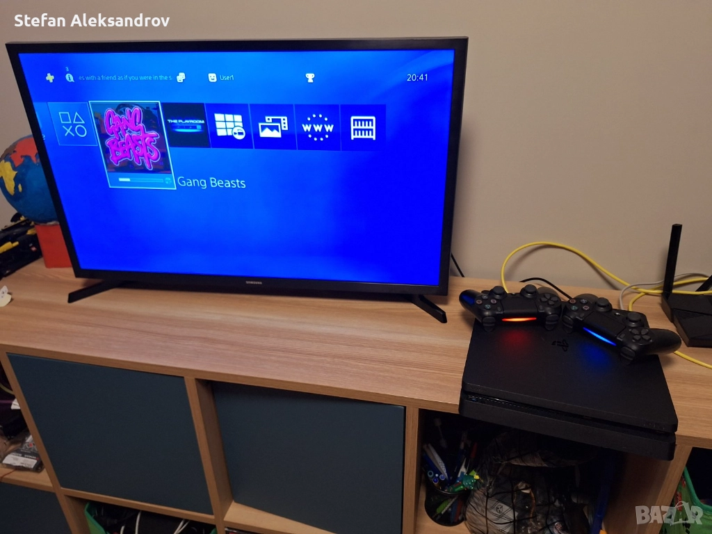 Playstation 4 slim + два оригинални контролера, 280 лв, снимка 1