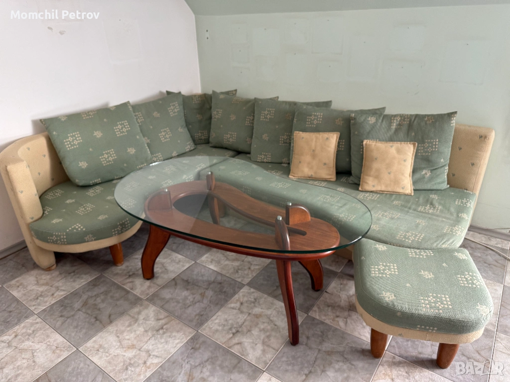 Ълов диван, разтеателен с възглавници и таборедка, снимка 1