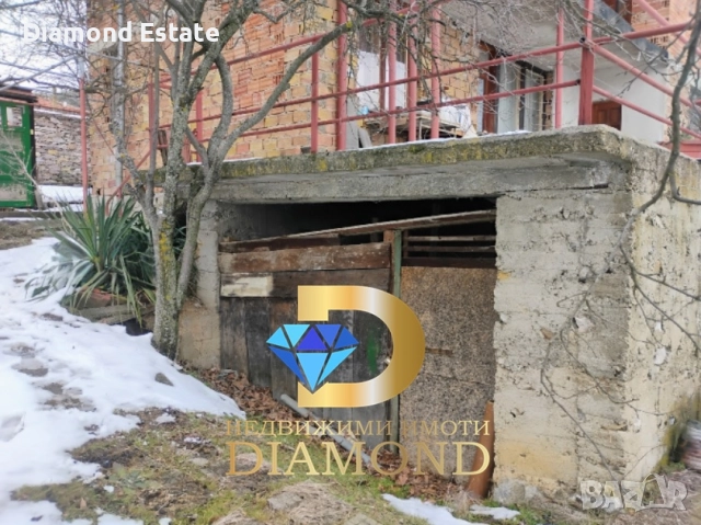 Двуетажна къща в село Змейово, обл. Стара Загора, снимка 11 - Къщи - 52800381
