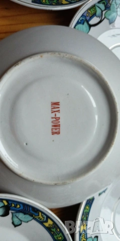 Шест порцеланови чинийки с диаметър 15см, снимка 4 - Сервизи - 53394486