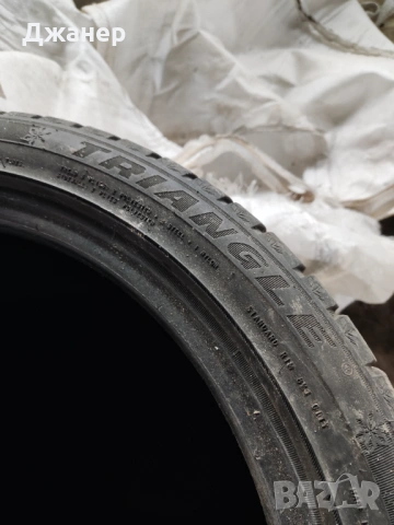 245 40 18 зимни гуми, снимка 5 - Гуми и джанти - 53571466