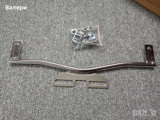 Хромирана стойка за допълнителни фарове на мотоциклет чопър