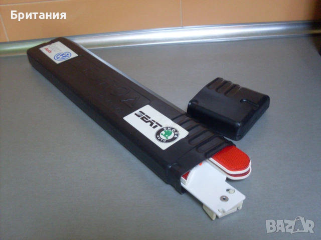 Светлоотразителен авто-триъгълник VW, Seat, Audi, Skoda., снимка 12 - Аксесоари и консумативи - 53936477