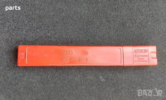Оригинален Триъгълник Ауди A4 Б6 - Б7
- VW Тигуан - Голф 6
- 8D9860251B, снимка 2 - Части - 50650205